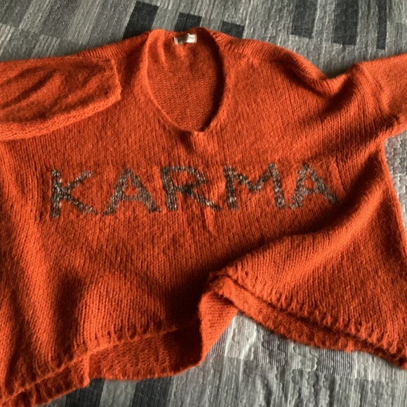 CARLA GIANINNI PARIS OVERSIZED BOXY V NECK ‘KARMA’ ORANGE KNIT SWEATER - Picture 2 of 12